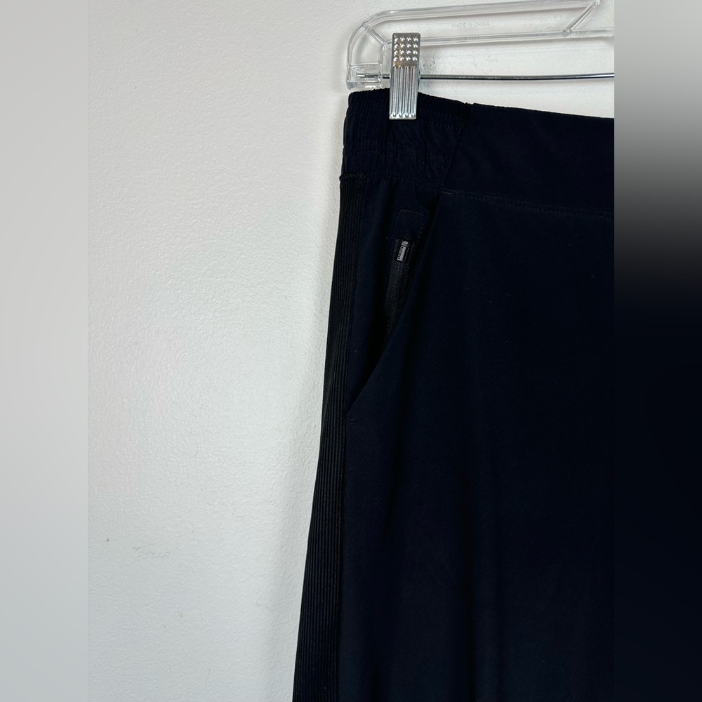 Athleta Mid Rise Brooklyn Black Jogger Pants Pockets Outdoor Women’s Sz 4P - Picture 7 of 8